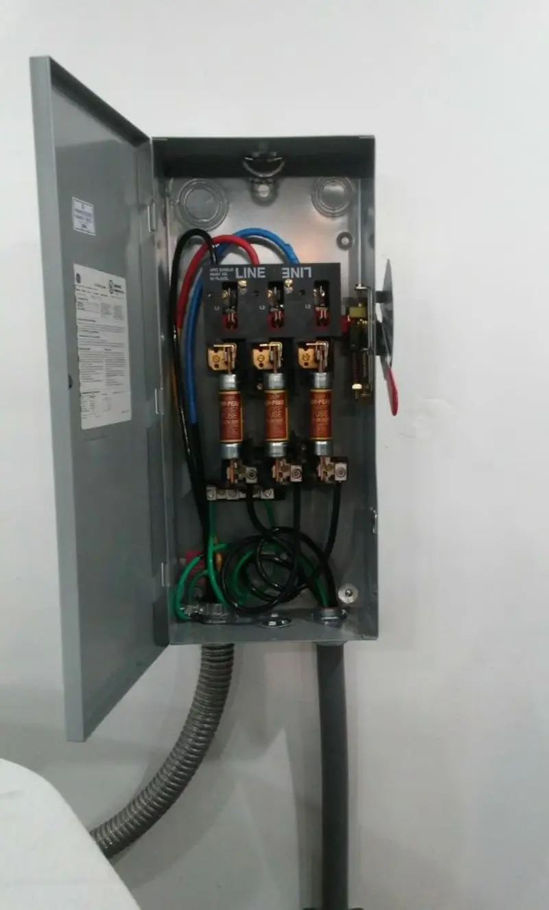 Three-phase disconnect switch installed for Electrical Wiring & Rewiring in Blue Ash